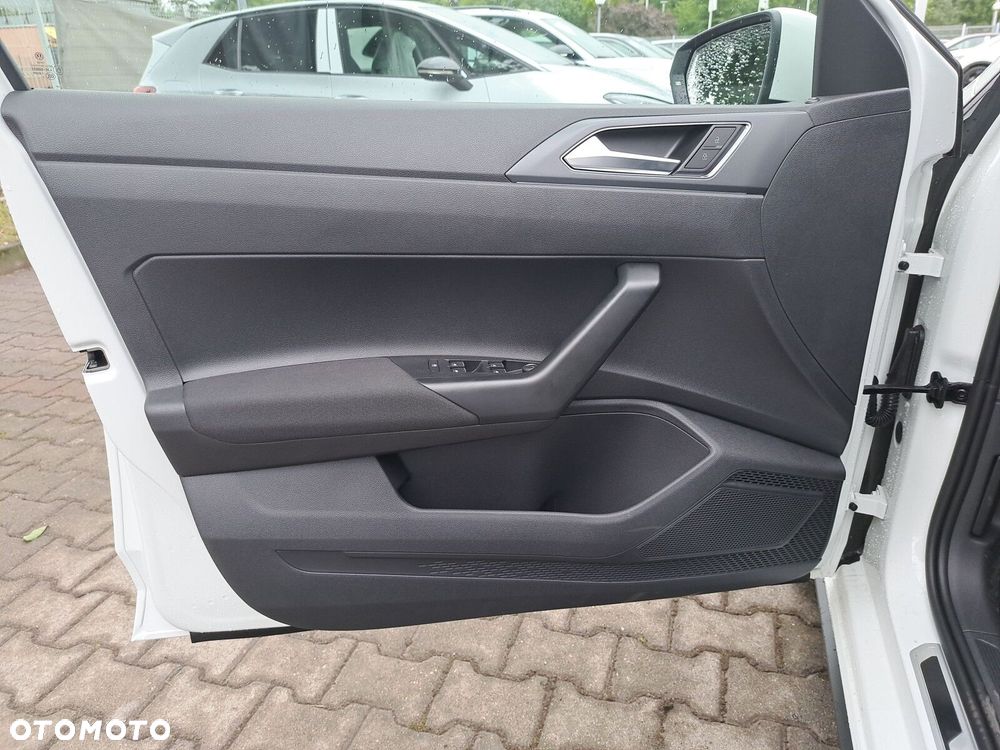 Volkswagen Polo - 11