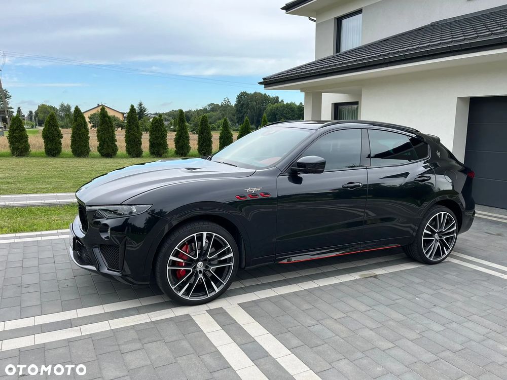 Maserati Levante Trofeo - 11