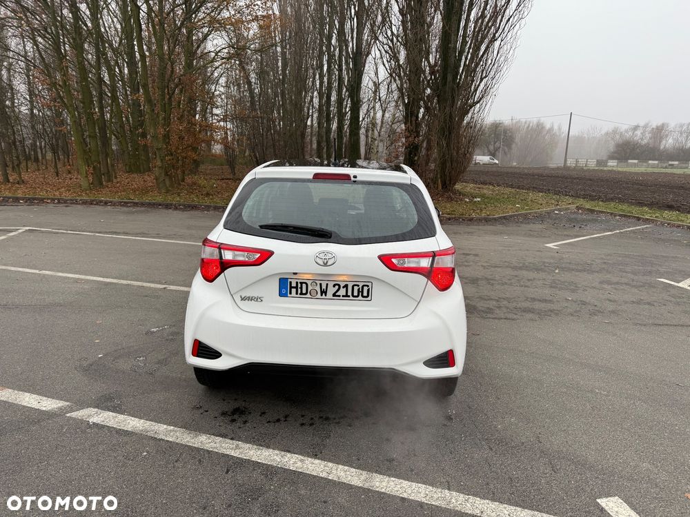 Toyota Yaris 1.5 Premium - 6
