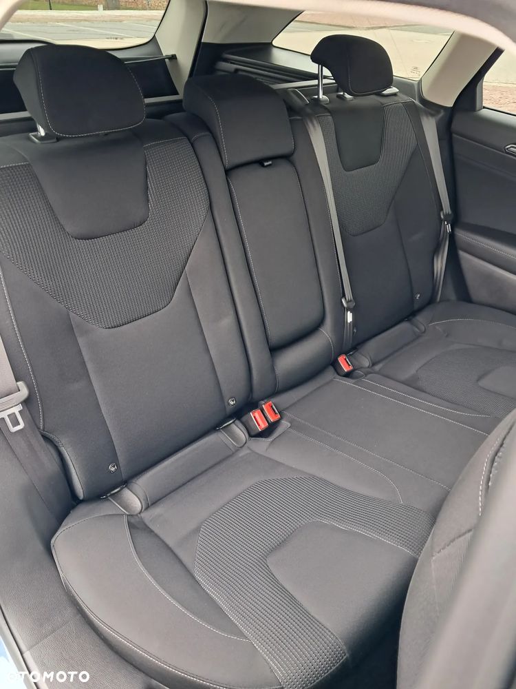 Ford Mondeo 2.0 EcoBlue Titanium - 19