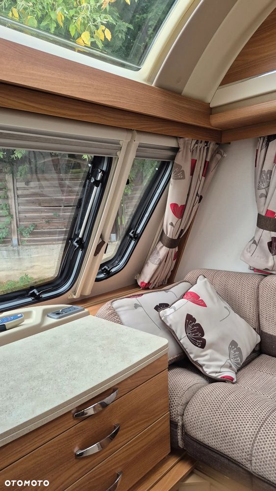 SWIFT CHALLENGER  565 - 34