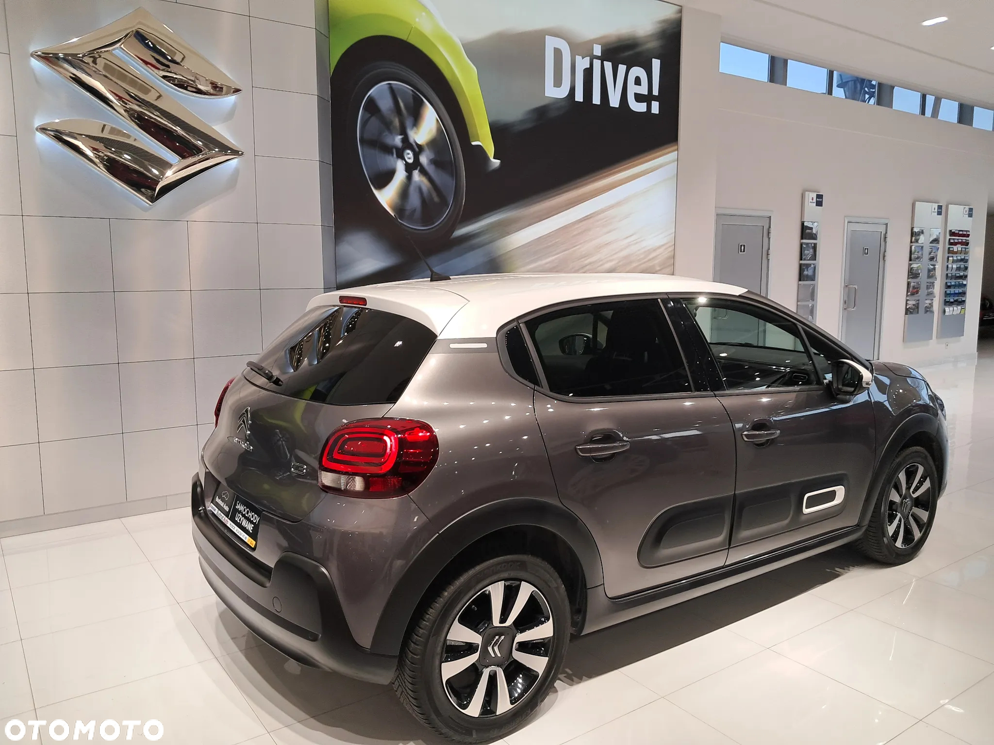 Citroën C3 1.2 PureTech Shine - 4