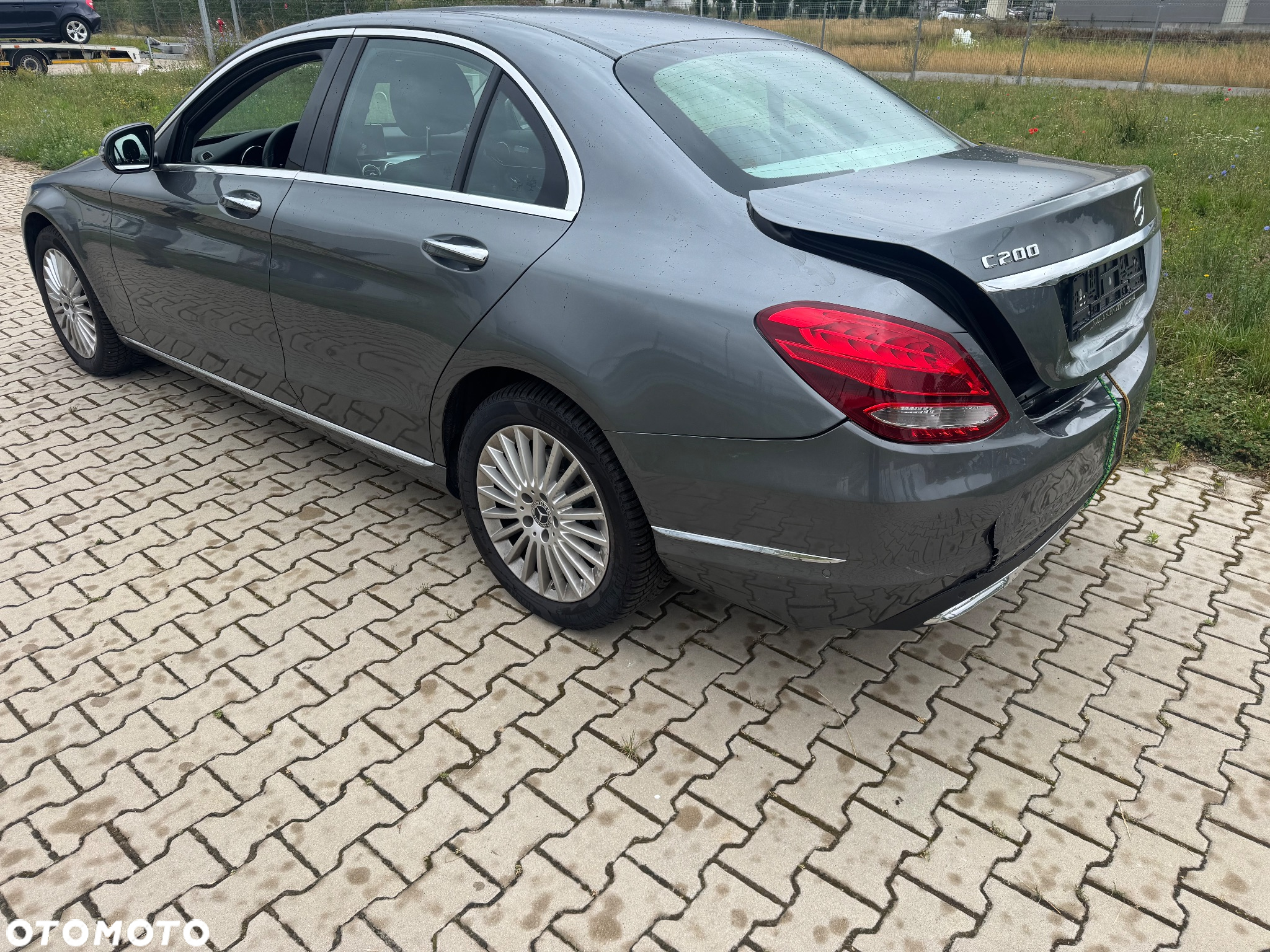 Mercedes-Benz Klasa C 200 7G-TRONIC Exclusive - 3