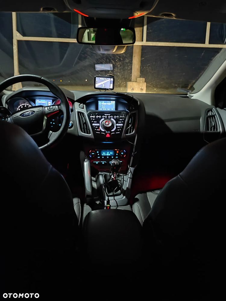 Ford Focus 1.6 EcoBoost Titanium - 4