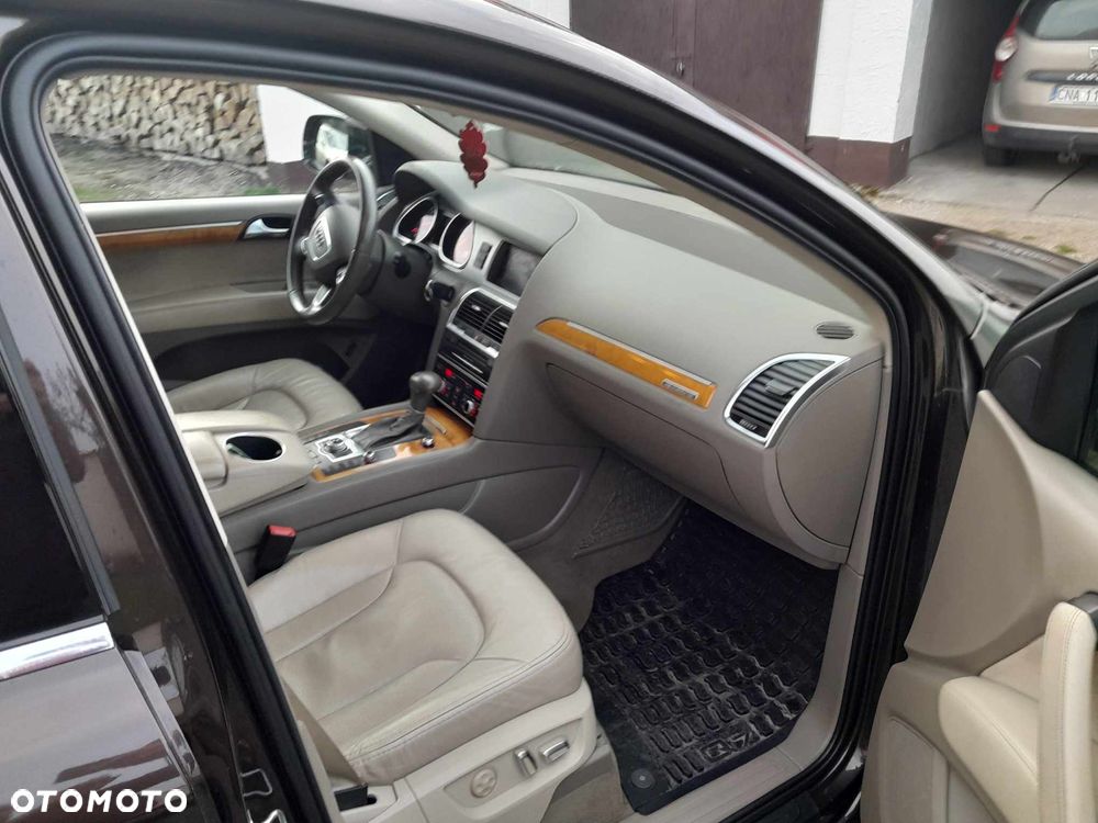 Audi Q7 - 4
