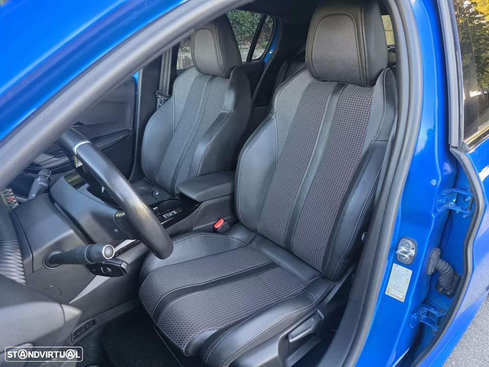 Peugeot e-208 - 33