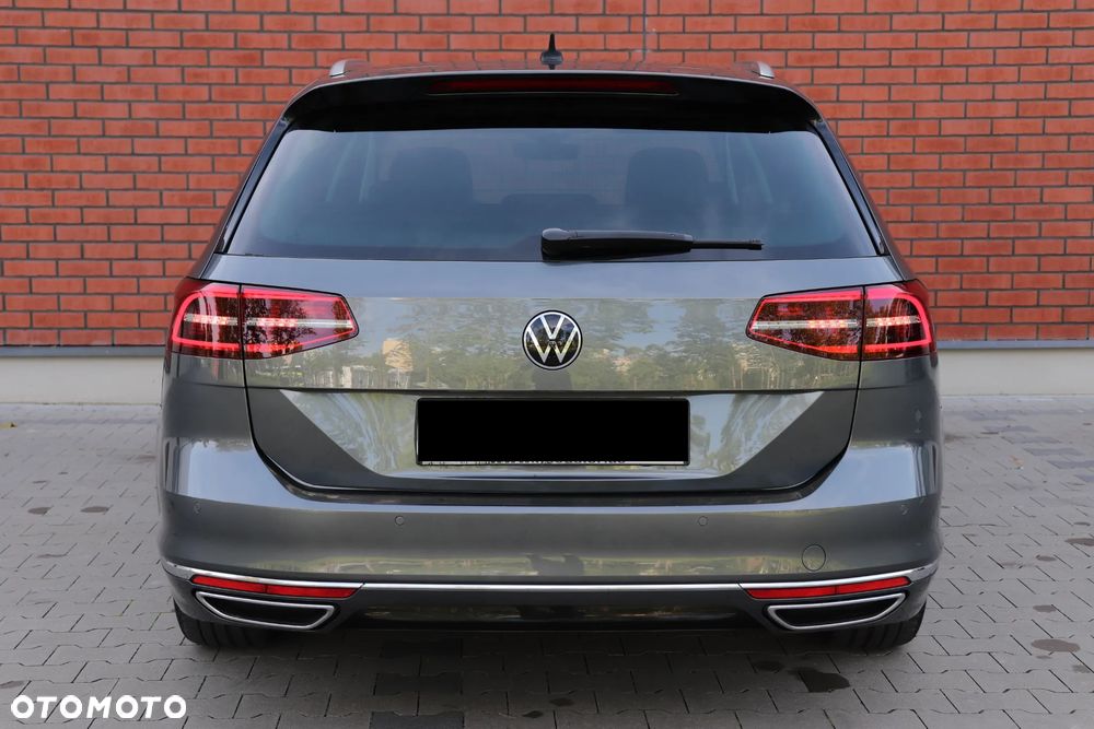Volkswagen Passat 2.0 TDI (BlueMotion Technology) DSG Highline - 9