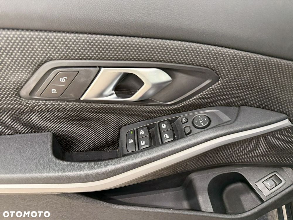 BMW Seria 3 - 14