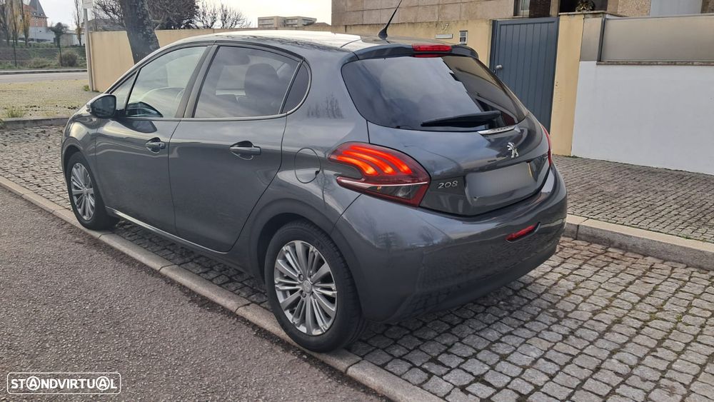 Peugeot 208 1.2 PureTech Style - 4