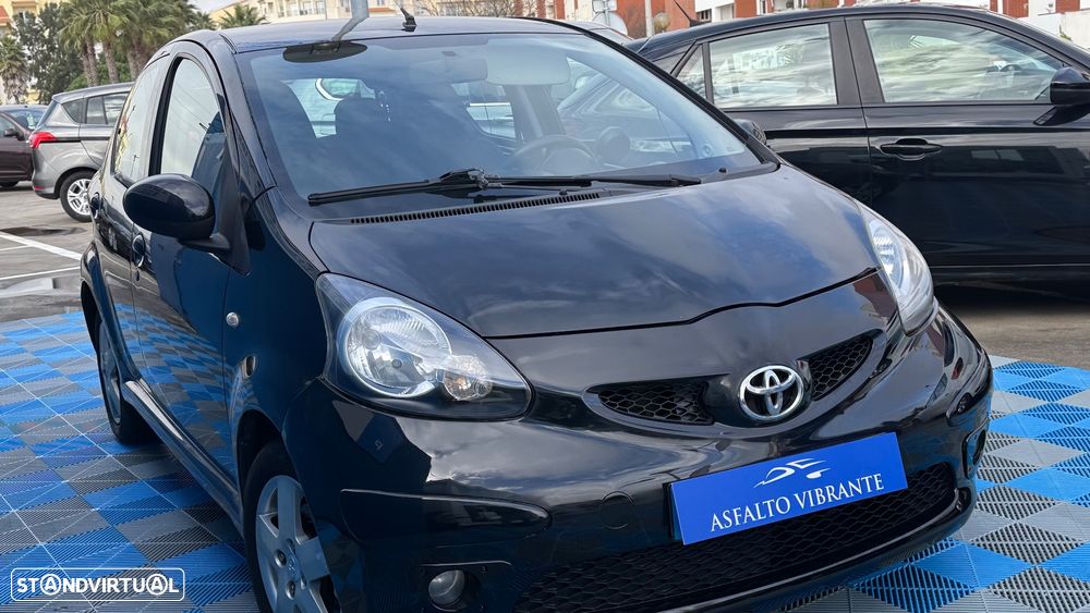 Toyota Aygo 1.0 + AC - 3