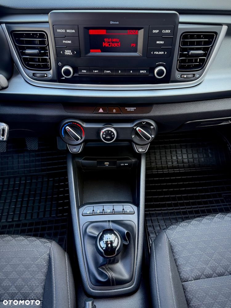 Kia Rio 1.2 M - 13