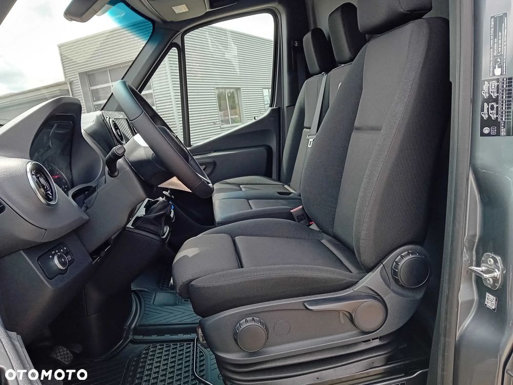 Mercedes-Benz Sprinter - 9