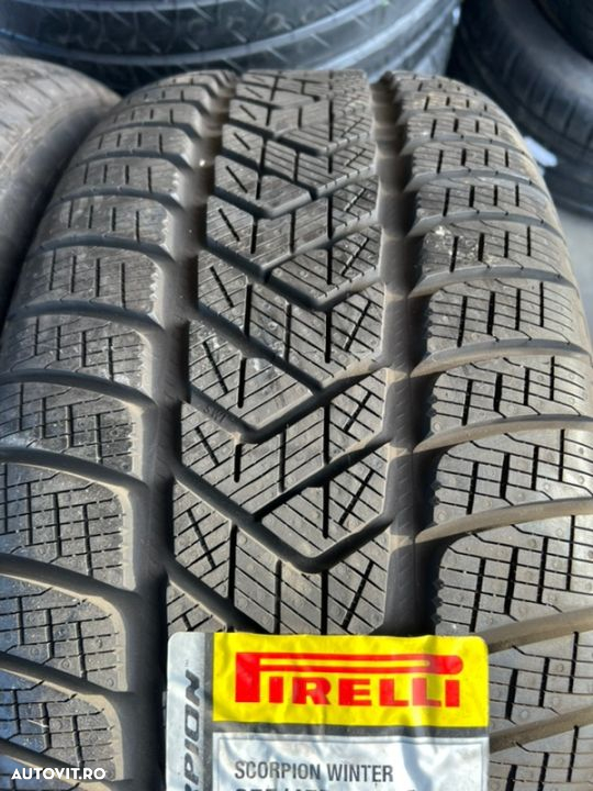 vând 2 anvelope 255/45/20 Pirelli de iarnă cu runflat noi - 3