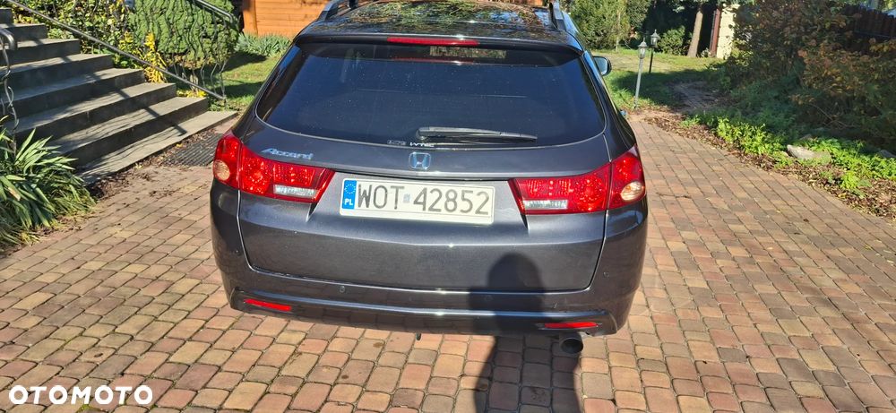 Honda Accord 2011 photo 4