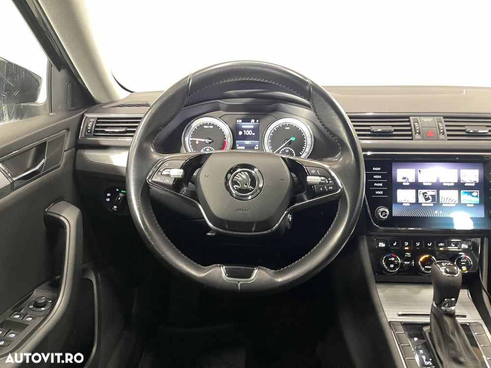 Skoda Superb 2.0 TDI DSG Ambition - 6