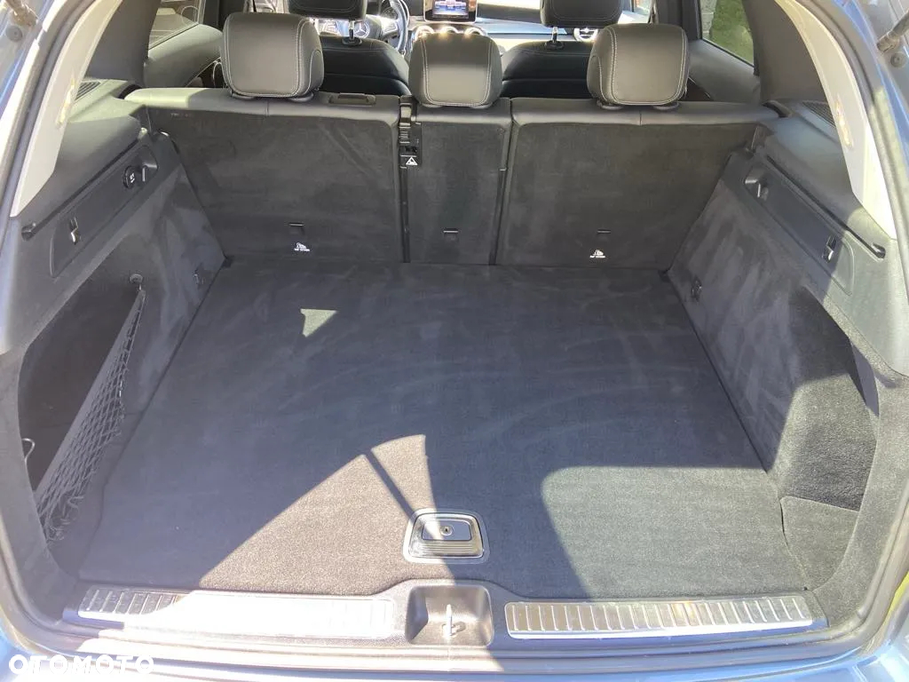 Mercedes-Benz CLA 250 4-Matic - 16