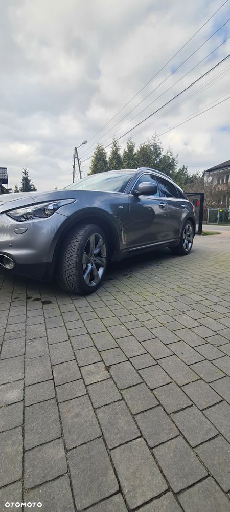 Infiniti FX FX30d S Premium - 6