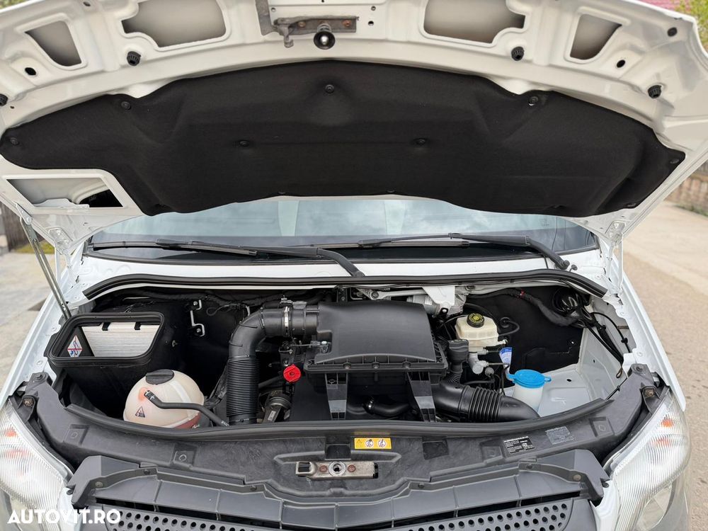 Mercedes-Benz Sprinter - 15