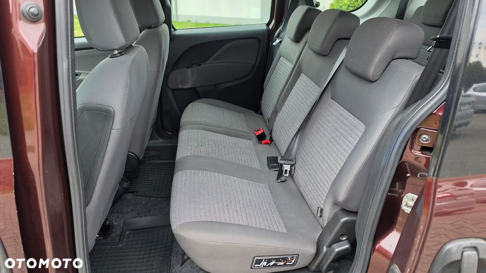 Fiat Doblo 1.4 T-Jet 16V Lounge - 12