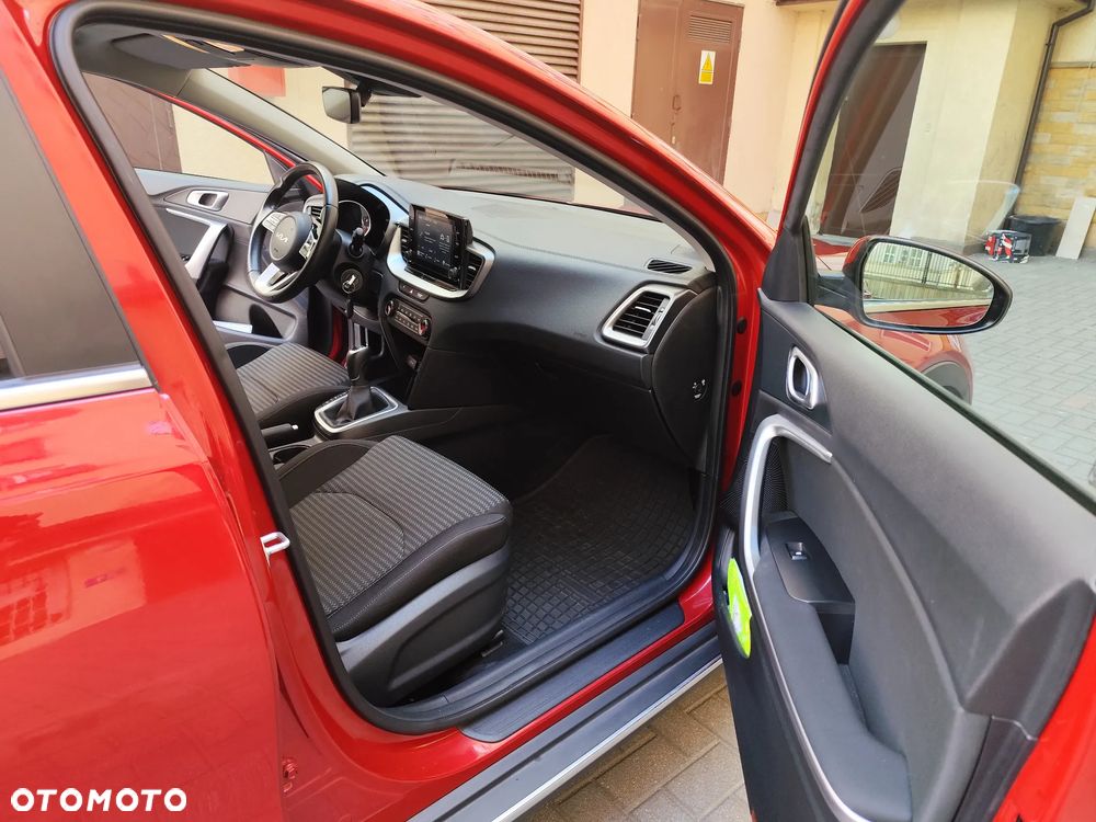 Kia XCeed 1.5 T-GDI M - 13