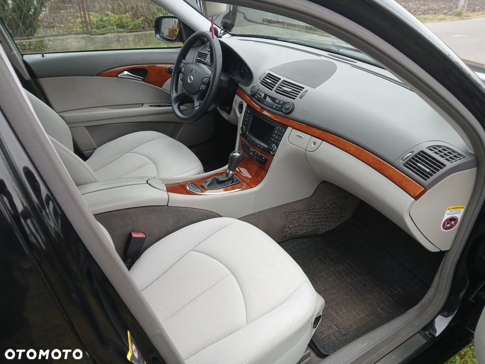 Mercedes-Benz Klasa E 220 CDI Automatik Classic - 18