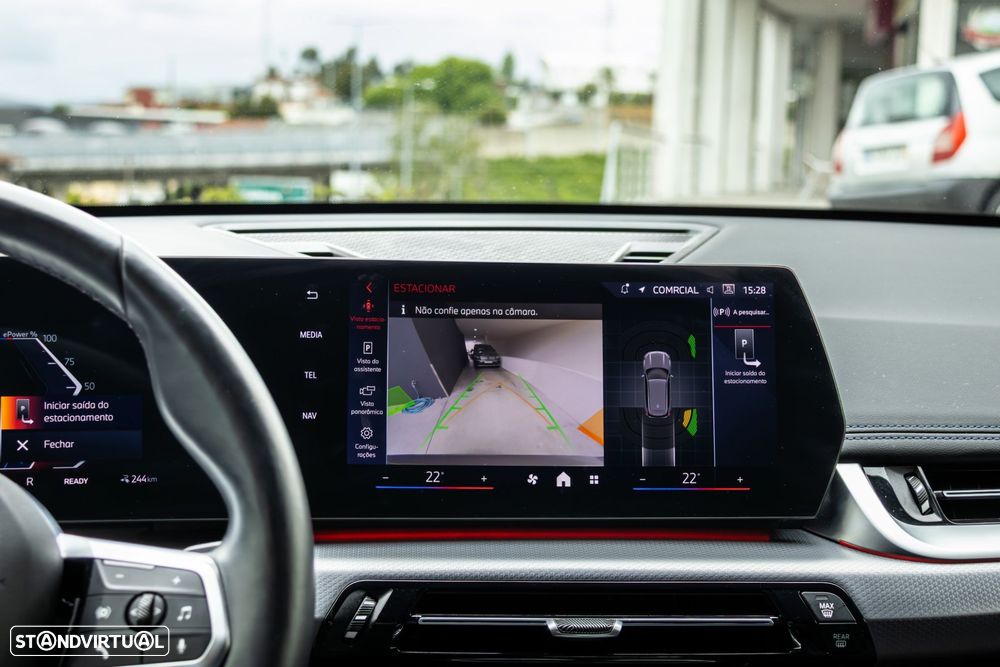 BMW iX1 eDrive20 Pack Desportivo M - 54