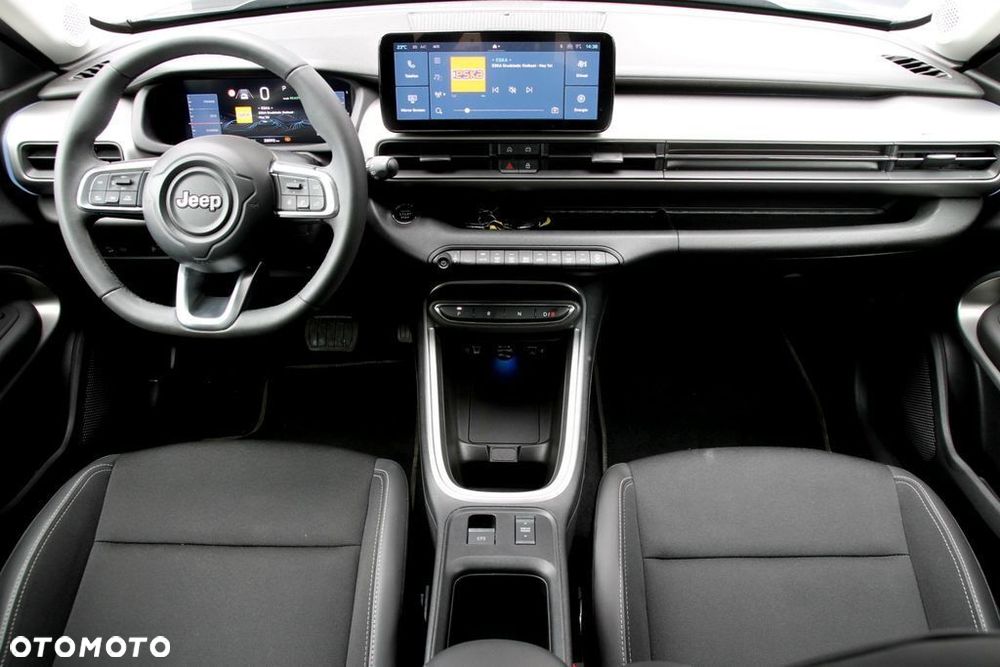 Jeep Avenger 54kWh Altitude - 17