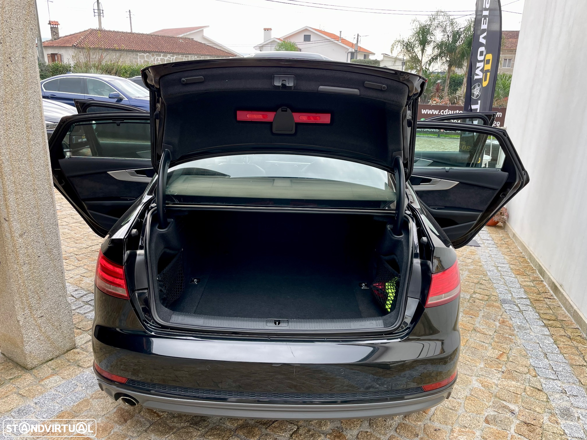 Audi A4 2.0 TDI Business Line S-line - 38
