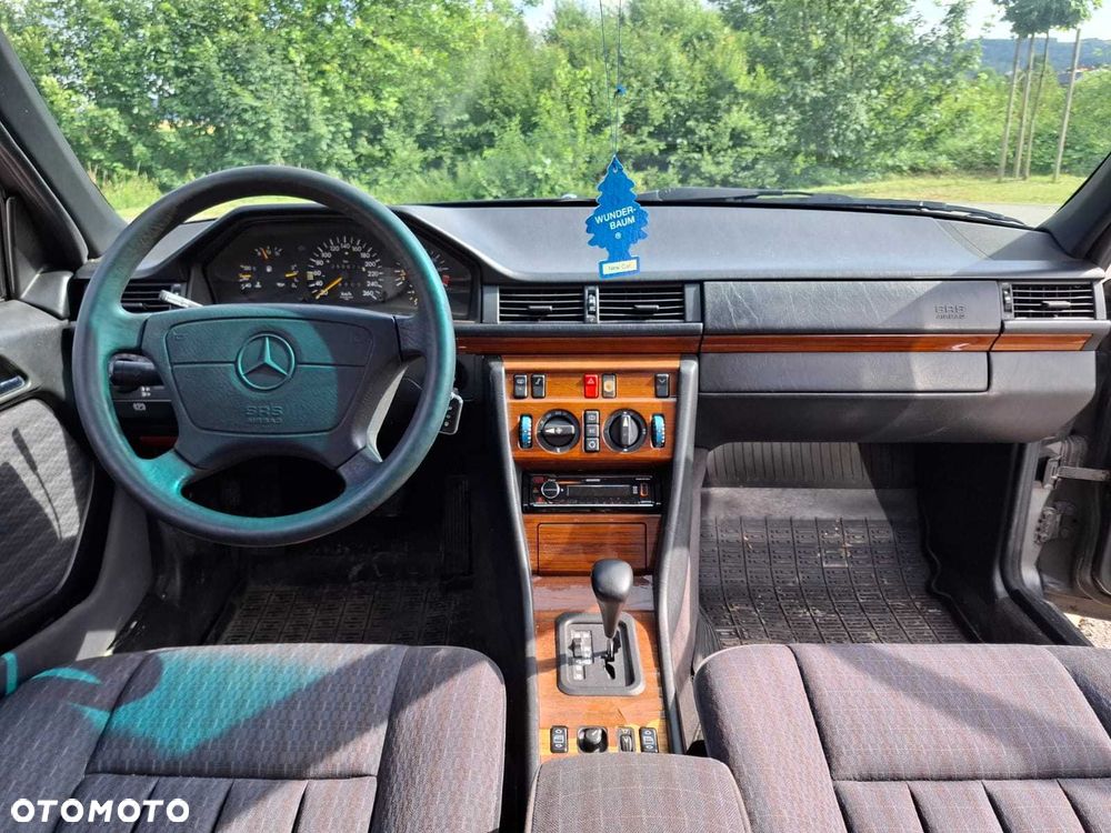 Mercedes-Benz W124 (1984-1993) - 8