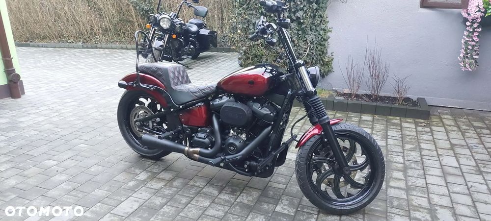 Harley-Davidson Softail Street Bob - 2
