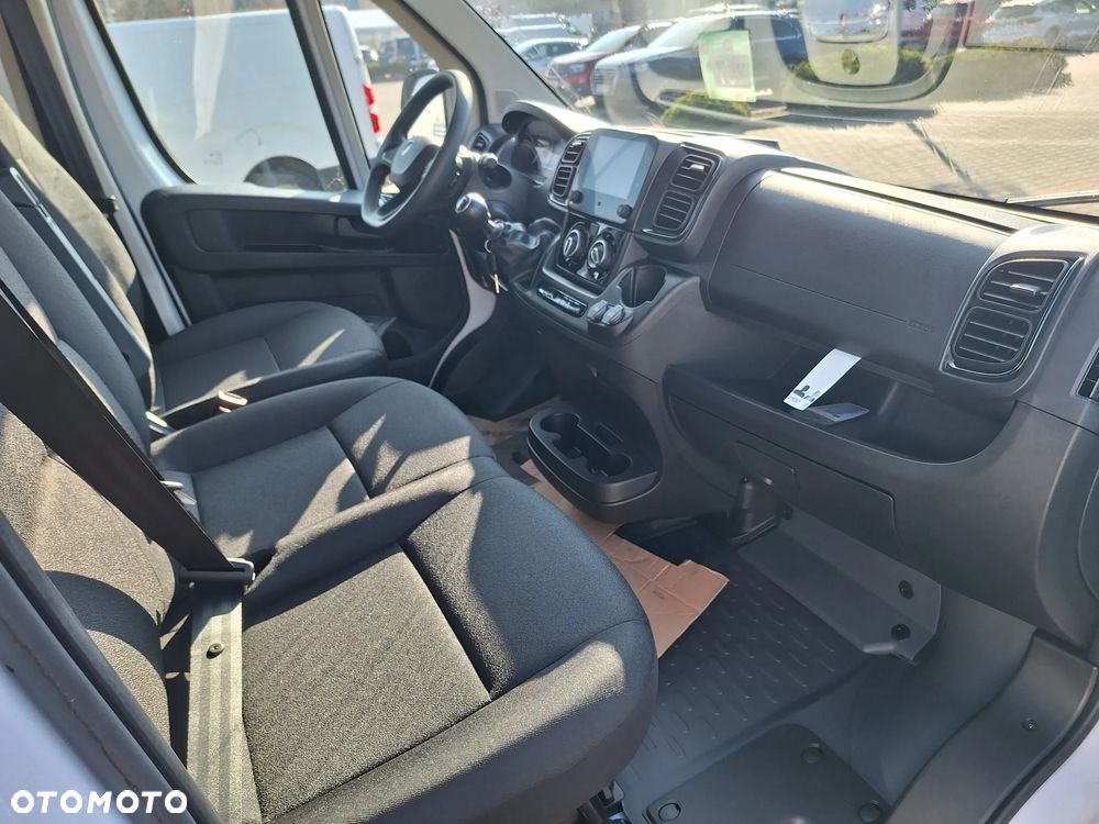 Peugeot Boxer Furgon L4H3 2.2 H3-POWER 180KM MT6 2025 - 12