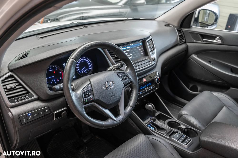 Hyundai Tucson blue 2.0 CRDi 4WD Aut. Premium - 27