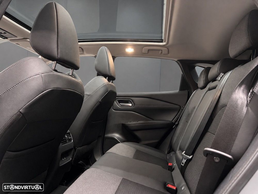 Nissan Qashqai 1.3 DIG-T N-Connecta LED Xtronic - 16