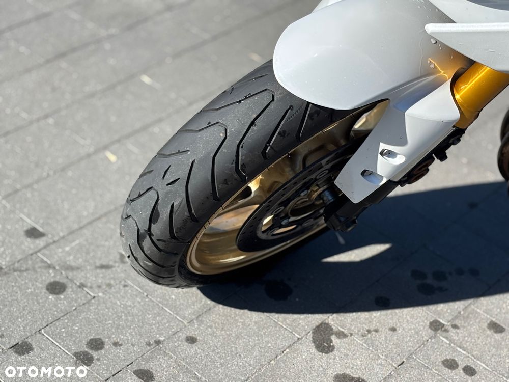 Yamaha FZ8 - 4