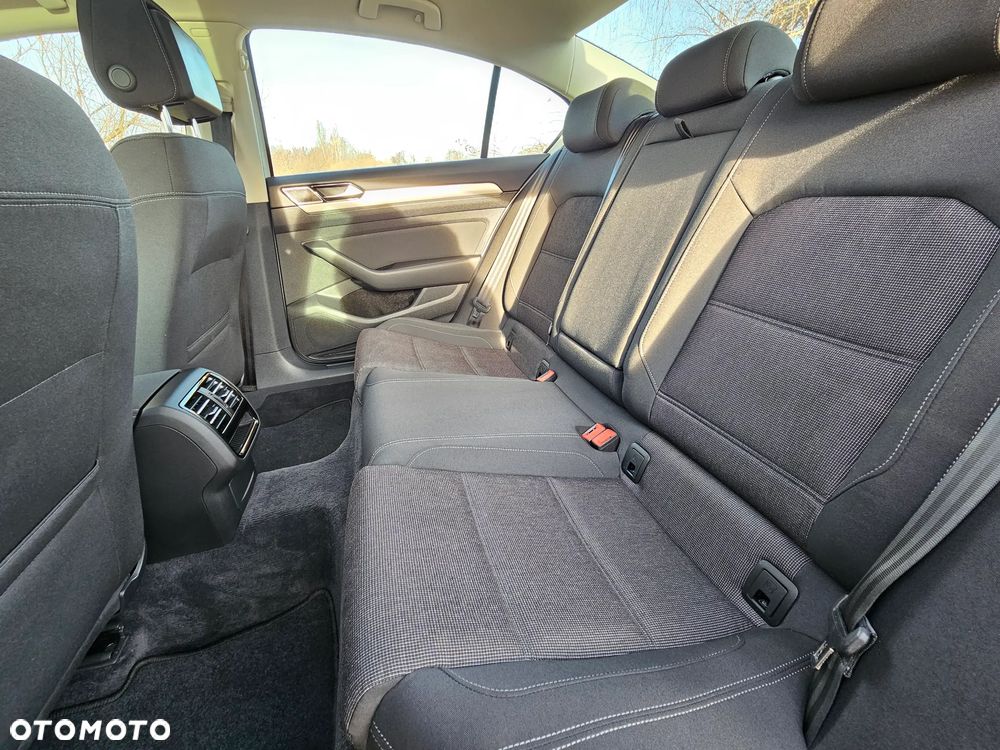 Volkswagen Passat 2.0 TDI BMT Comfortline - 37
