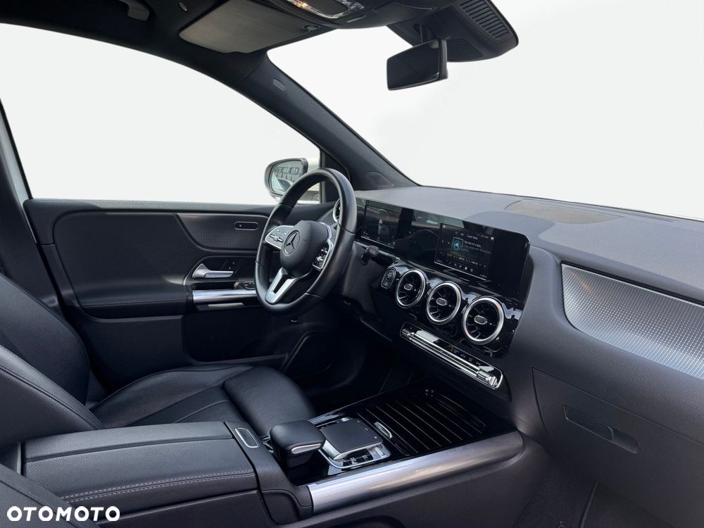 Mercedes-Benz Klasa B 200 d Progressive 8G-DCT - 16