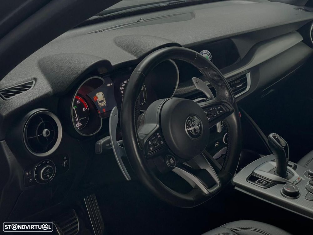 Alfa Romeo Stelvio 2.2 D Sprint AT8 - 4