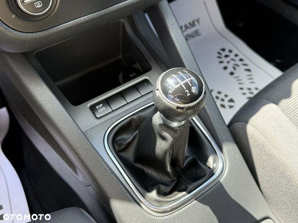 Volkswagen Golf - 24