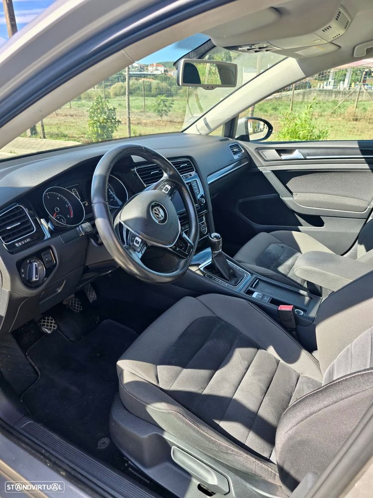 VW Golf 1.6 TDi Highline - 8