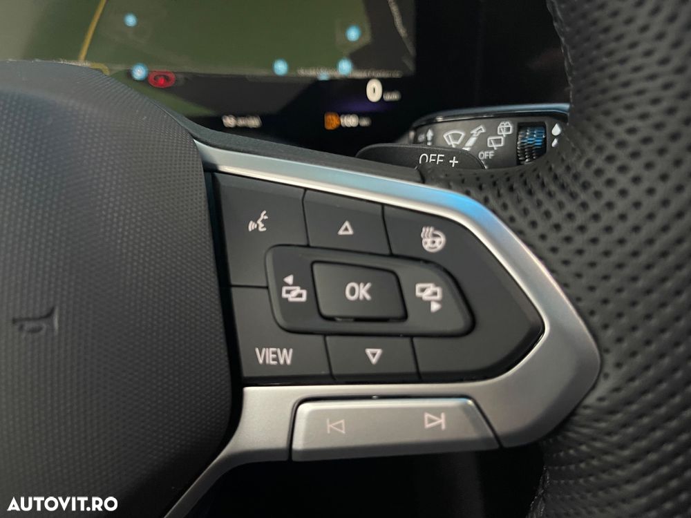 Volkswagen Touareg V6 TDI 4MOTION R-Line - 32