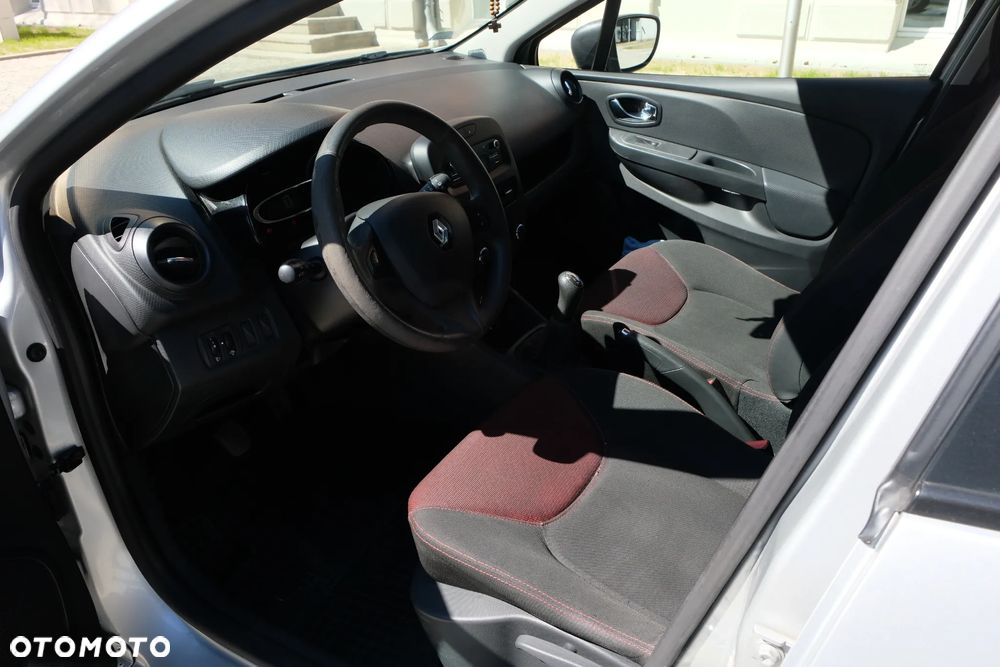 Renault Clio - 11
