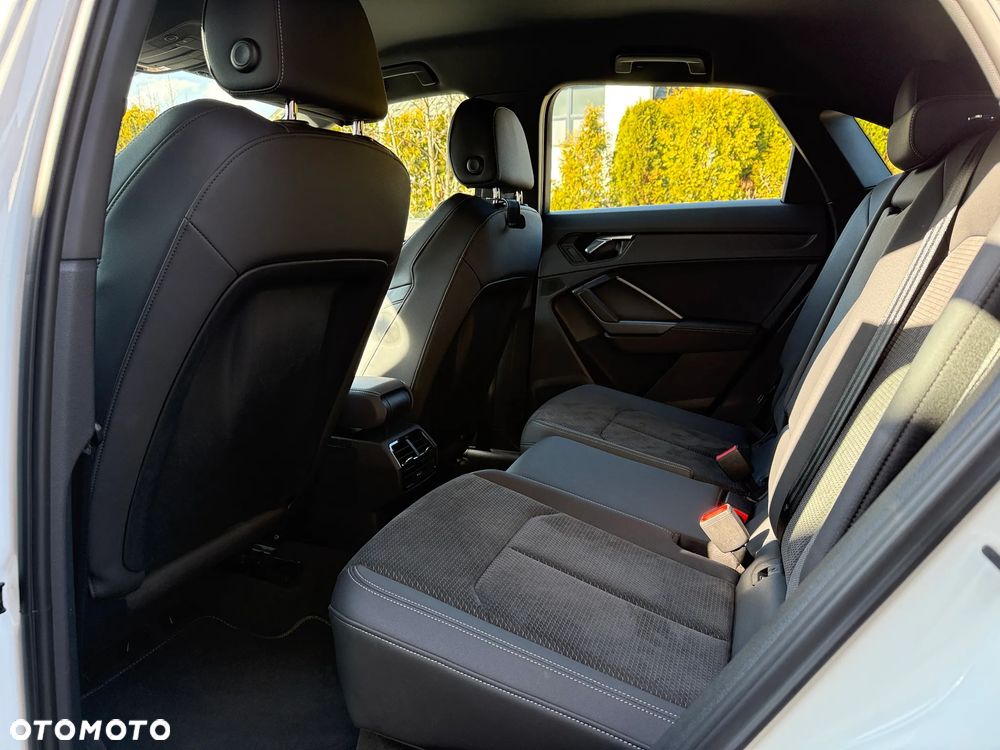 Audi Q3 Sportback 40 TDI quattro S tronic S line - 27
