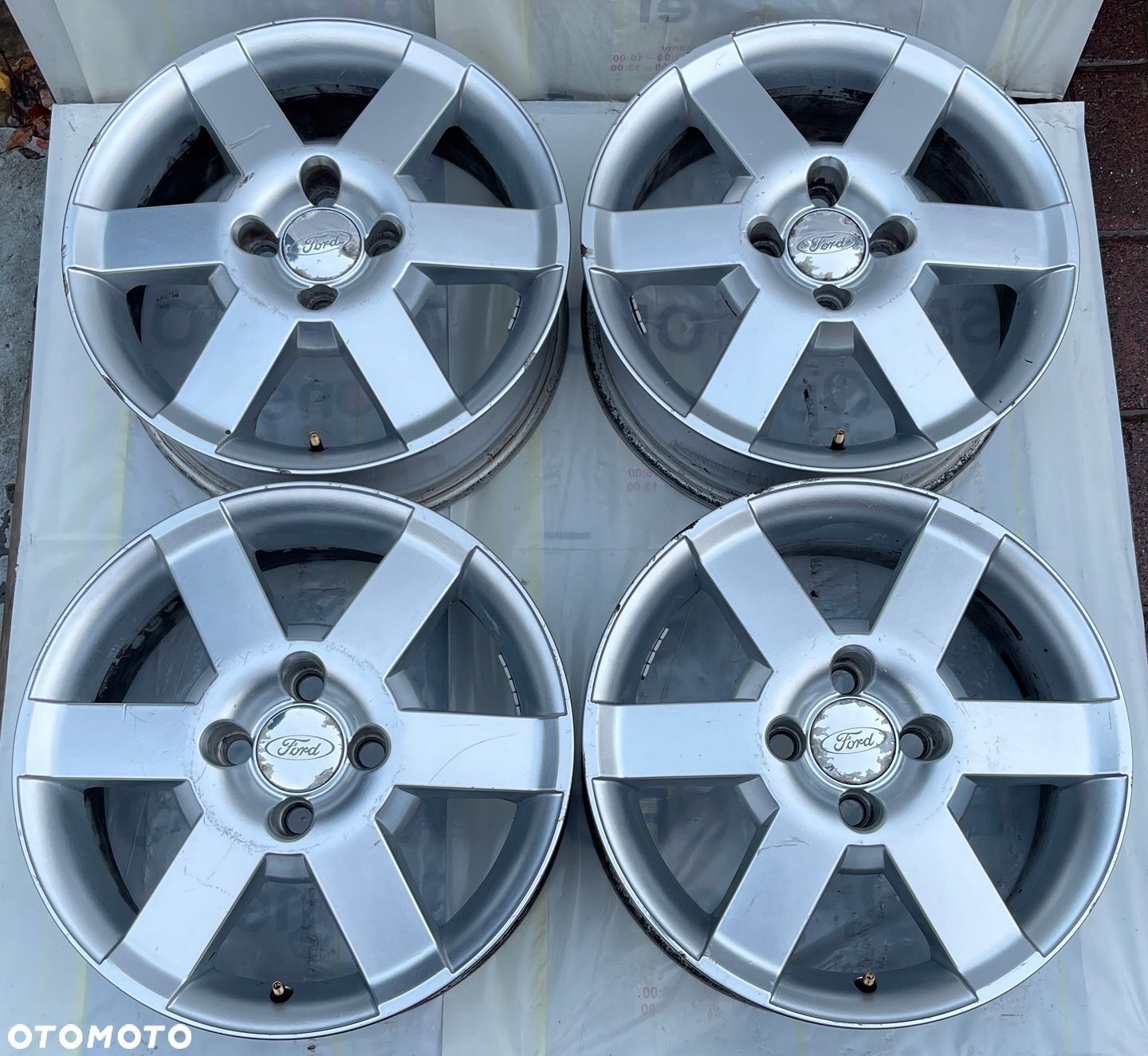 Felgi Ford 6J 16" ET34 281 - 1