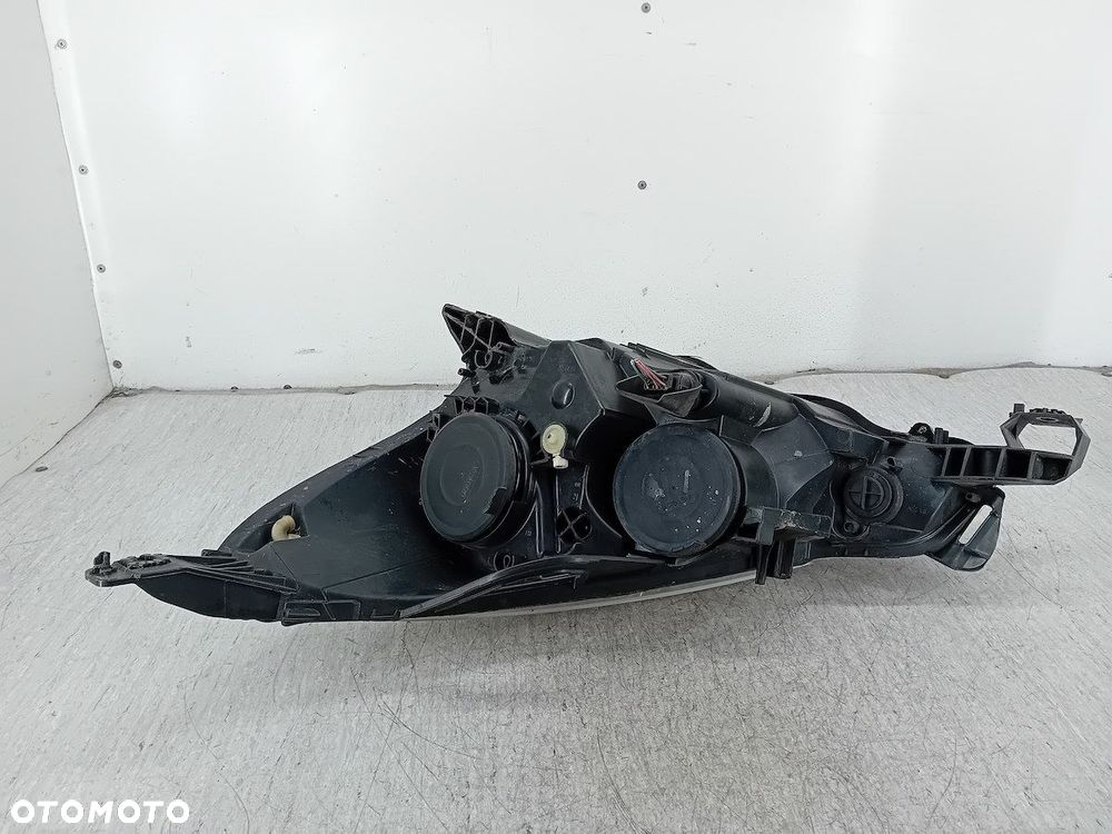 LAMPA PRZÓD PRAWA CITROEN C3 II 9673814380 - 2