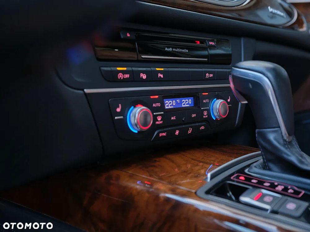 Audi A6 Avant 3.0 TDI quattro S tronic - 21