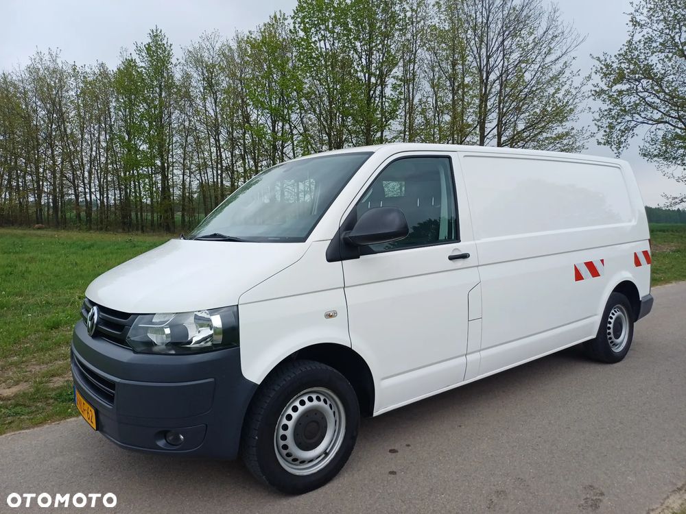 Volkswagen Transporter - 1