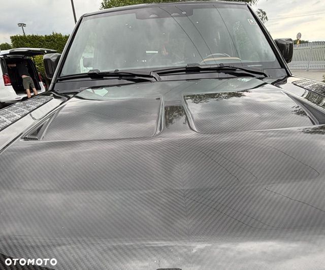 Land Rover Defender 3.0 D300 mHEV X-Dynamic HSE - 8