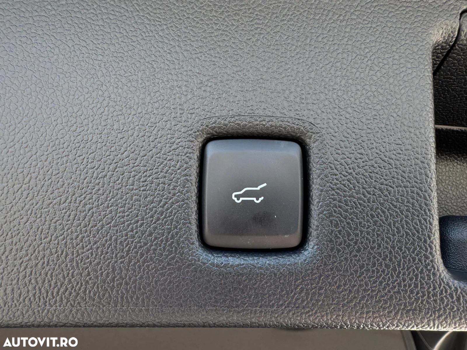 Ford Kuga 2.5 Duratec PHEV ST Line X - 26