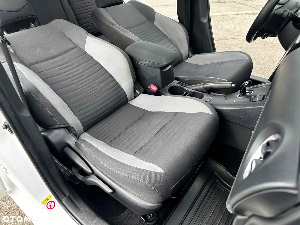 Toyota Auris 1.8 VVT-i Automatik Free Style - 22