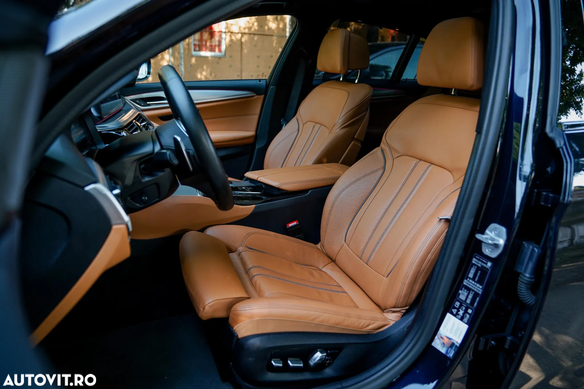 BMW Seria 5 520d xDrive AT MHEV - 34